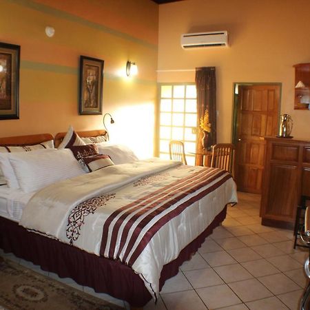 Native Abode Bed & Breakfast Bon Accord Village Exterior foto