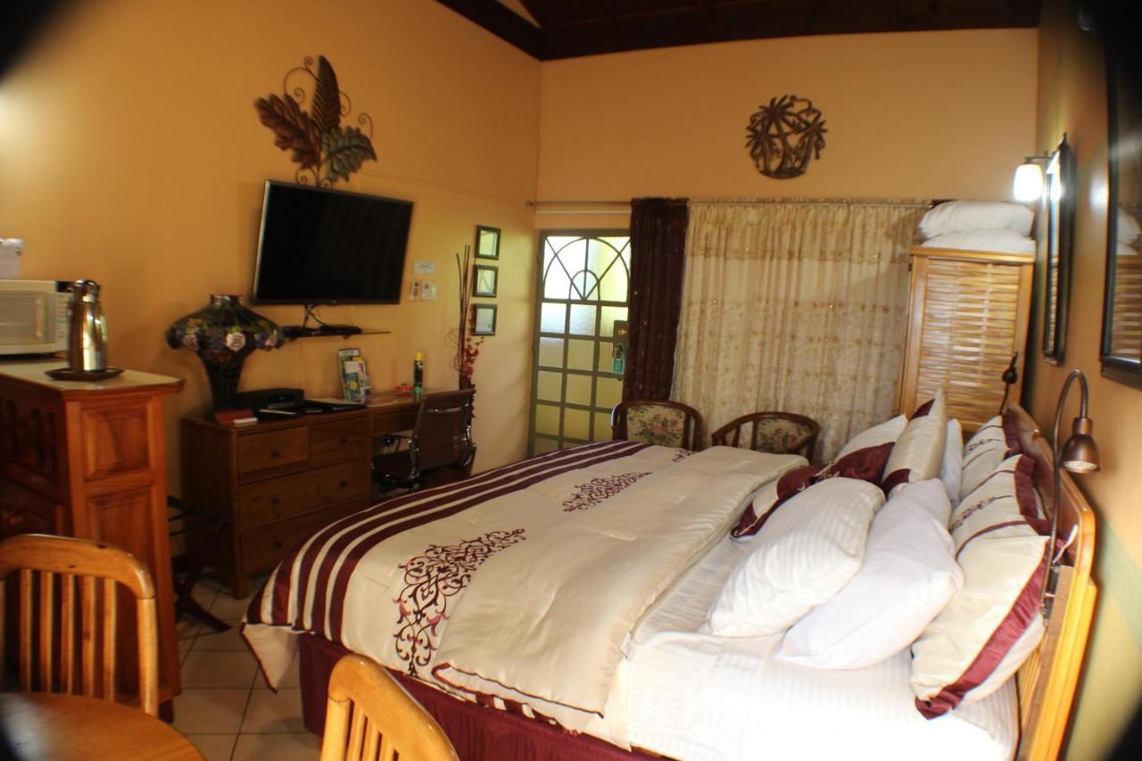 Native Abode Bed & Breakfast Bon Accord Village Exterior foto